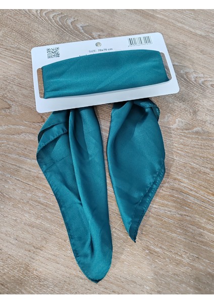 Beray 70*70 cm Desenli Saten Fular Yeşil fiyatları