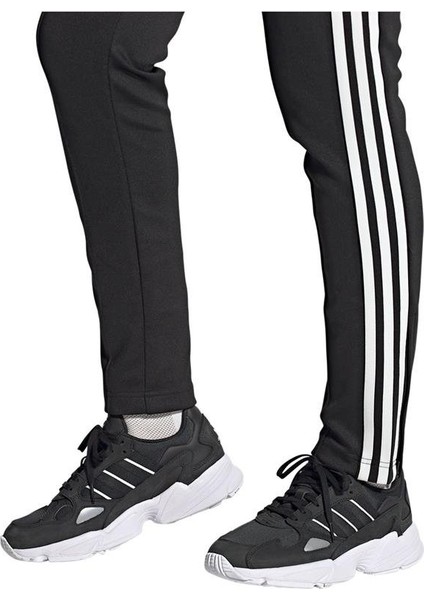 Originals IG8301 Falcon Shoes