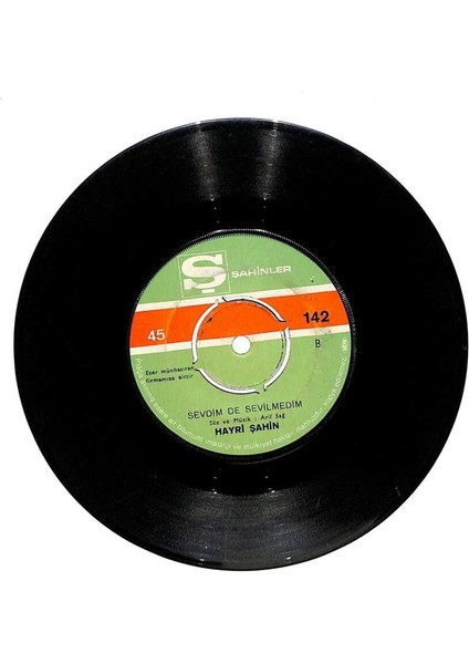Hayri Şahin - Gözyaşlarım Sevdim De Sevilmedim Plak (107) PLK21014 fiyatları