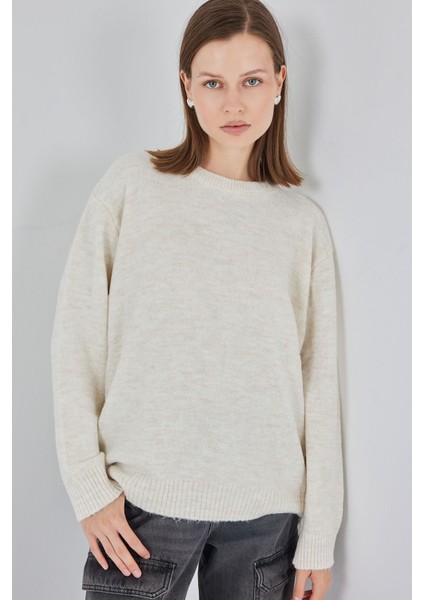 Kadın Bdart Oversize Triko Kazak Krem Doğal fırsatları