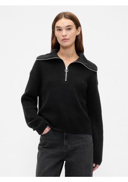 Kadın Siyah Relaxed Çeyrek Fermuarlı Kazak