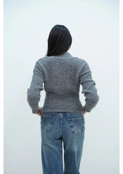 V Yaka Kazak fırsatları