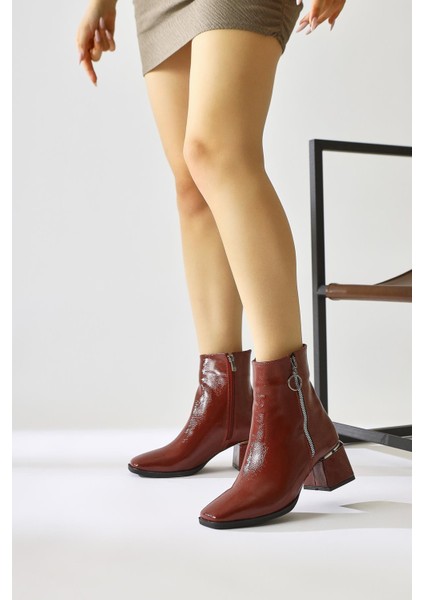 Deyana Bordo Kırışık Rugan Fermuar Aksesuarlı Bot fiyatları