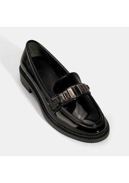 Kadın Siyah Metal Aksesuarlı Loafer fırsatları