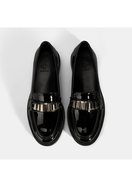 Kadın Siyah Metal Aksesuarlı Loafer