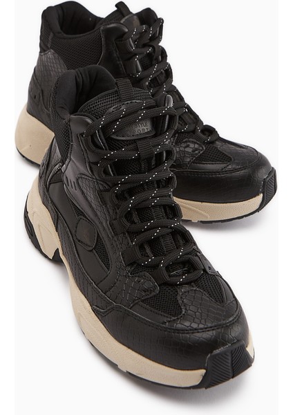 Nency Siyah Bağcıklı Kadın Spor Bot modelleri