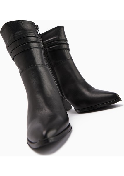 Tamina Hakiki Deri Siyah Sivri Burunlu Topuklu Kadın Bot fırsatları