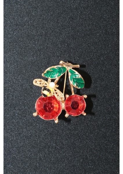 Yazın Neşesi Arılı Kiraz Broş. Altın Dallı Kristal Taşlı Yakut Renkli Kiraz Arı Kadın Yaka Iğnesi modelleri