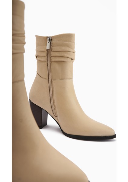 Tamina Hakiki Deri Bej Sivri Burunlu Topuklu Kadın Bot modelleri