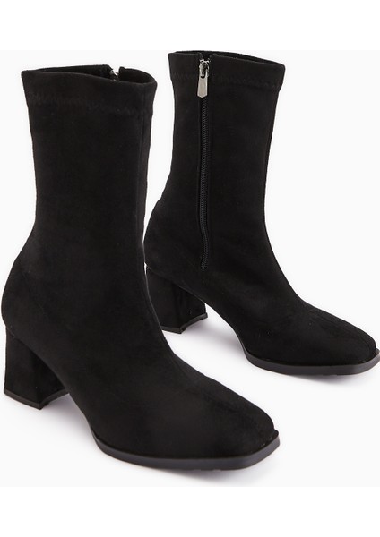 Ghina Siyah Süet Küt Burunlu Topuklu Kadın Bot fiyatları