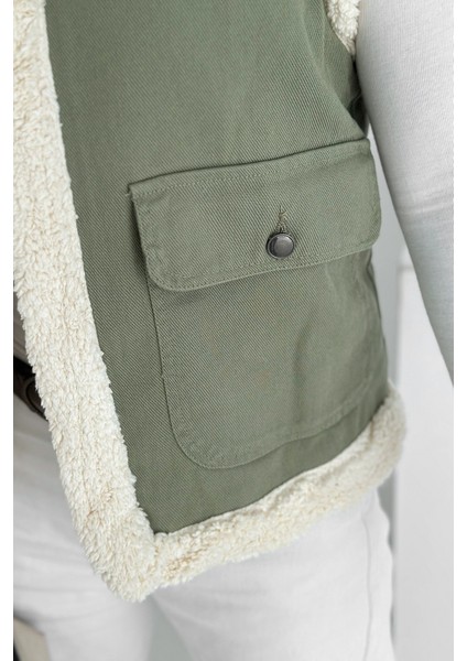 Kadın Peluş Kenarlı Cepli Yelek – Kontrastlı & Kışlık Stil indirimleri