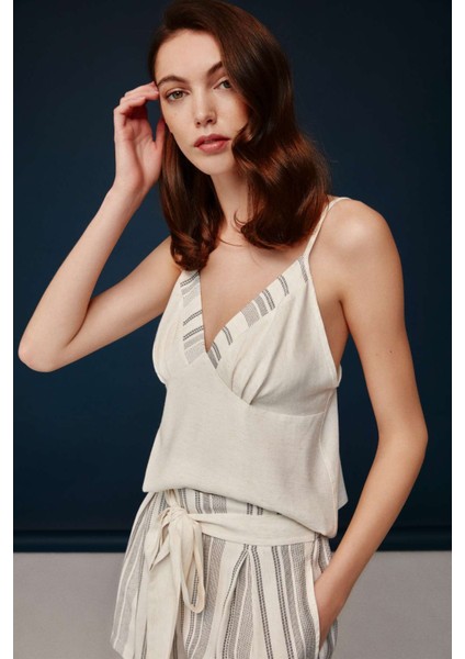 Kadın Çizgili Desenli Ekru Viskon Askılı Üst Şort Takımı