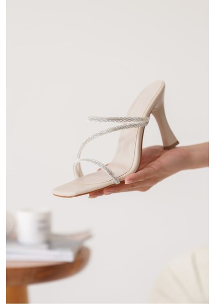 Capella Bej Kadın Taşlı Topuklu Terlik fırsatları