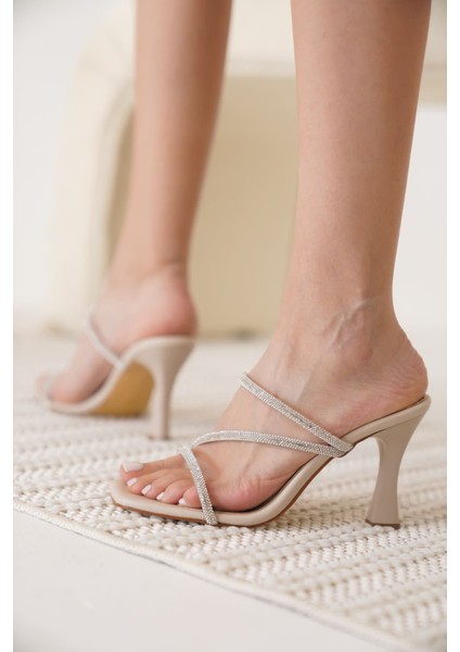 Capella Bej Kadın Taşlı Topuklu Terlik indirimleri