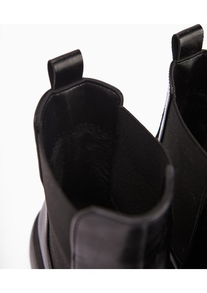 Juta Siyah Lastikli Çekme Kadın Bot fırsatları