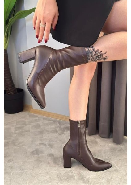 Kadın Volga Kahverengi Fermuarlı 8 cm Kalın Topuklu Strec Bot