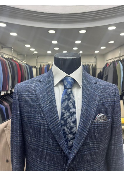 Kışlık Regular Kesim Yün Erkek Ceketi fiyatları