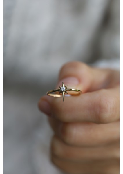 14 Ayar Altın Tek Taş Detaylı Kutup Yıldızı Yüzük fırsatları