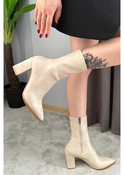 Kadın Volga Bej Fermuarlı 8 cm Kalın Topuklu Strec Bot
