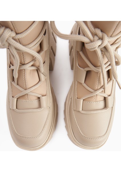 Casey Bej Kalın Tabanlı Bağcıklı Kadın Bot fırsatları