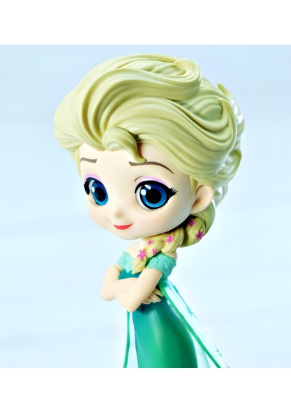 Karlar Ülkesi Frozen Prenses Elsa Anime Karakter Figür Oyuncak Dekoratif Hediyelik Biblo Bebek 15 cm fırsatları