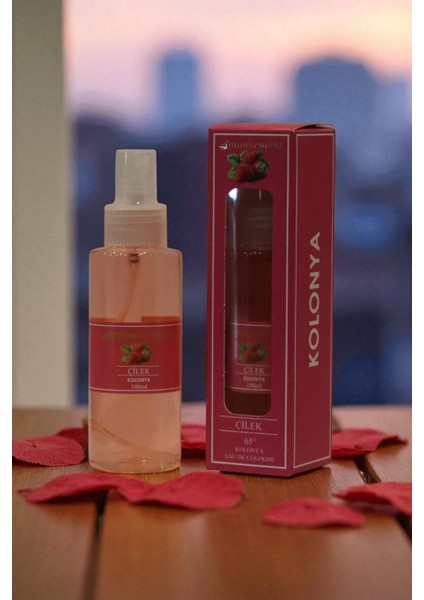 Çilek Aroması 100 ml Kolonya – Tatlı ve Enerjik Bir Ferahlık