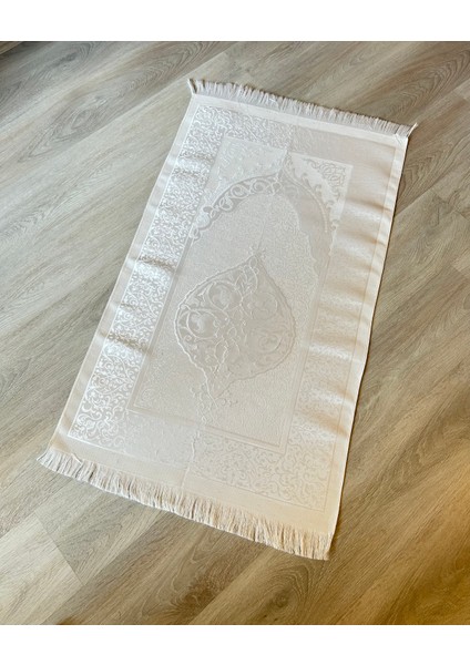 Desenli Saçaklı Hediyelik Bohçalık Tafta Osmanlı Seccade