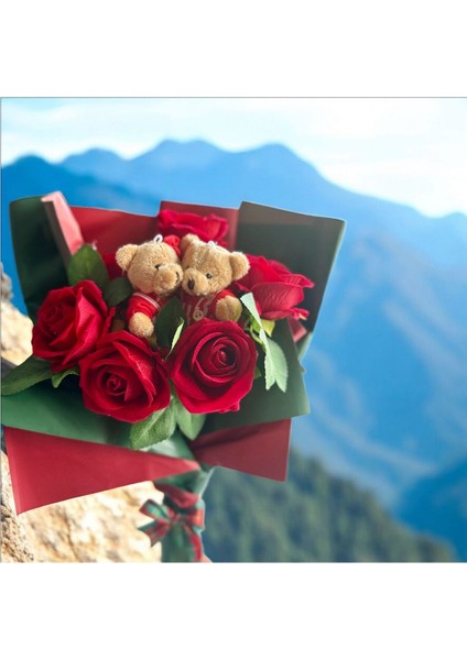 Sevgiliye , Kız Arkadaşa Eşinize , Arkadaşınıza , 6 Kadife Güllü Hediye Buketi Ayııcıklı fiyatları