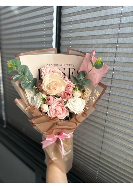 Sevgiliye, Kız Arkadaşa Özel Romantik Hediye Buketi Kadife Güllü