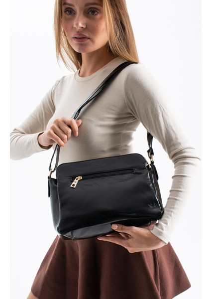 3 Bölmeli Ayarlanabilir Askılı Çapraz Çanta 1437 modelleri