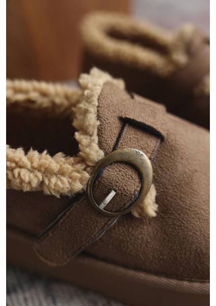 Bot 2524 - İçi Kürklü Eskitme Tokalı Vizon Süet Kadın Bot modelleri