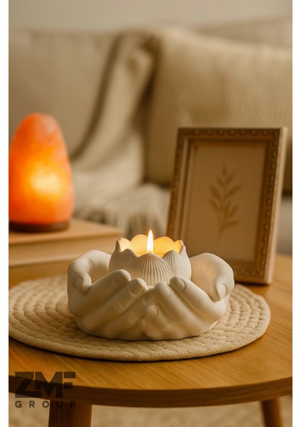 Lotus Desenli Avuç Içinde Pudra Kokulu Mum