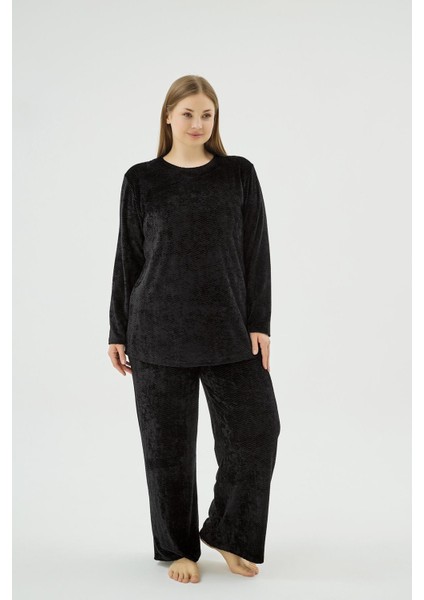 Kadın Siyah Renk Büyük Beden Kadife Bisiklet Yaka Bol Paça Pijama Takımı C3T7N171