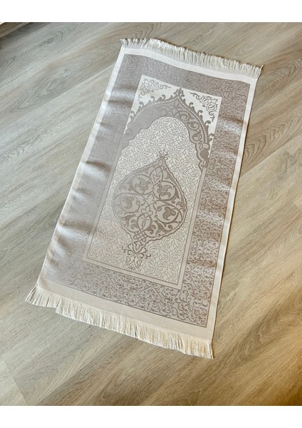 Desenli Saçaklı Hediyelik Bohçalık Tafta Osmanlı Seccade