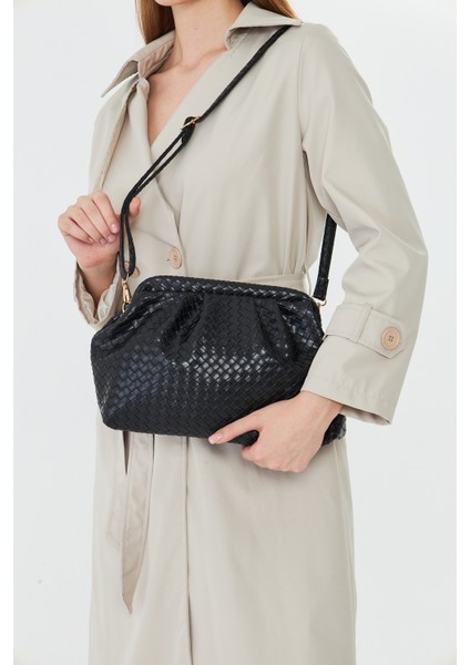 Liora Siyah Örgü Detaylı Portföy Kadın Omuz, Kol ve El Çantası modelleri