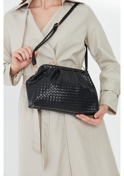 Liora Siyah Örgü Detaylı Portföy Kadın Omuz, Kol ve El Çantası