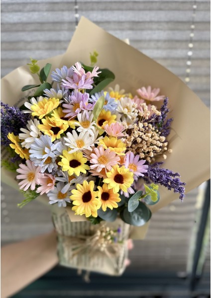 Sevgiliye, Kız Arkadaşa Özel Hediye Buketi Yapay Bahar Çicekleri Serisi Kır Buketi fiyatları