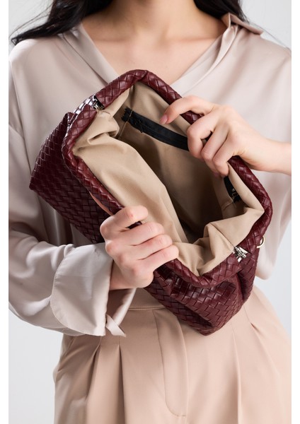 Liora Bordo Örgü Detaylı Portföy Kadın Omuz, Kol ve El Çantası fiyatları