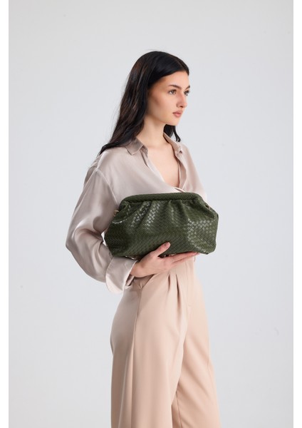 Liora Haki Örgü Detaylı Portföy Kadın Omuz, Kol ve El Çantası