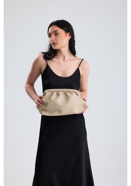 Liora Krem Örgü Detaylı Portföy Kadın Omuz, Kol ve El Çantası indirimleri