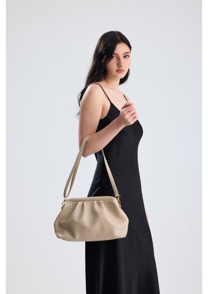 Liora Krem Örgü Detaylı Portföy Kadın Omuz, Kol ve El Çantası