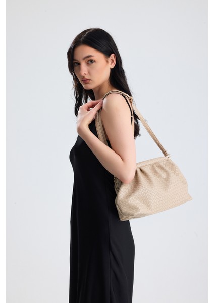 Liora Krem Örgü Detaylı Portföy Kadın Omuz, Kol ve El Çantası