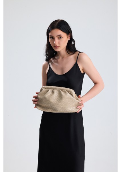 Liora Krem Örgü Detaylı Portföy Kadın Omuz, Kol ve El Çantası