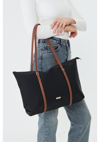 Isola Siyah Büyük Boy Şeritli Kadın Omuz, Kol ve El Çantası