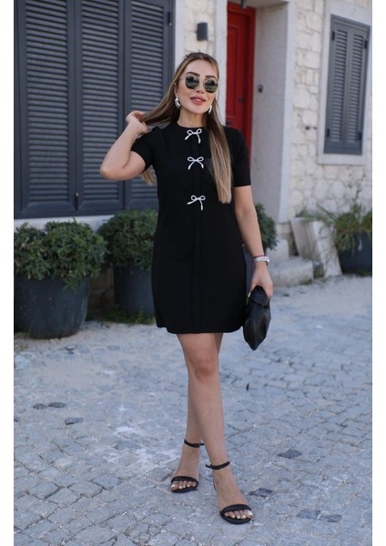 Kadın Kısa Kollu Bisiklet Yaka Önden Fiyonk Detaylı Ithal Krep Elbise modelleri