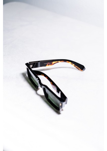 W6035 LEOPAR SAPLI SİYAH GÜNEŞ