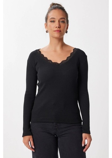 Kadın Dantel Detay V Yaka Kaskorse Kumaş Bluz fırsatları