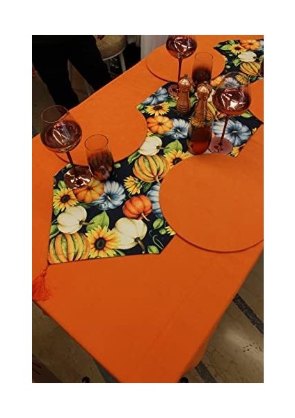 Kabağı Desenli Siyah Arka Plan Baskılı Runner Servis 40X150 cm fiyatları