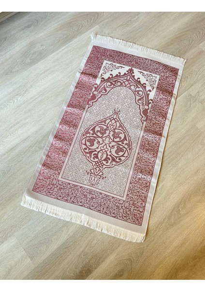 Desenli Saçaklı Hediyelik Bohçalık Tafta Osmanlı Seccade