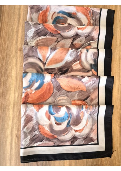 Karışık Renkli Çiçek Desenli Soft Şal